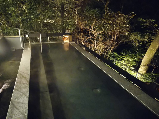 3日目・箱根湯寮さんの開放的な露天風呂♨