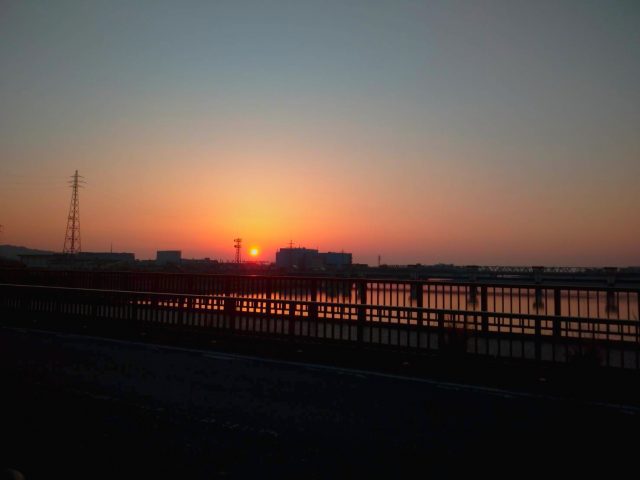酒匂川からの日の出